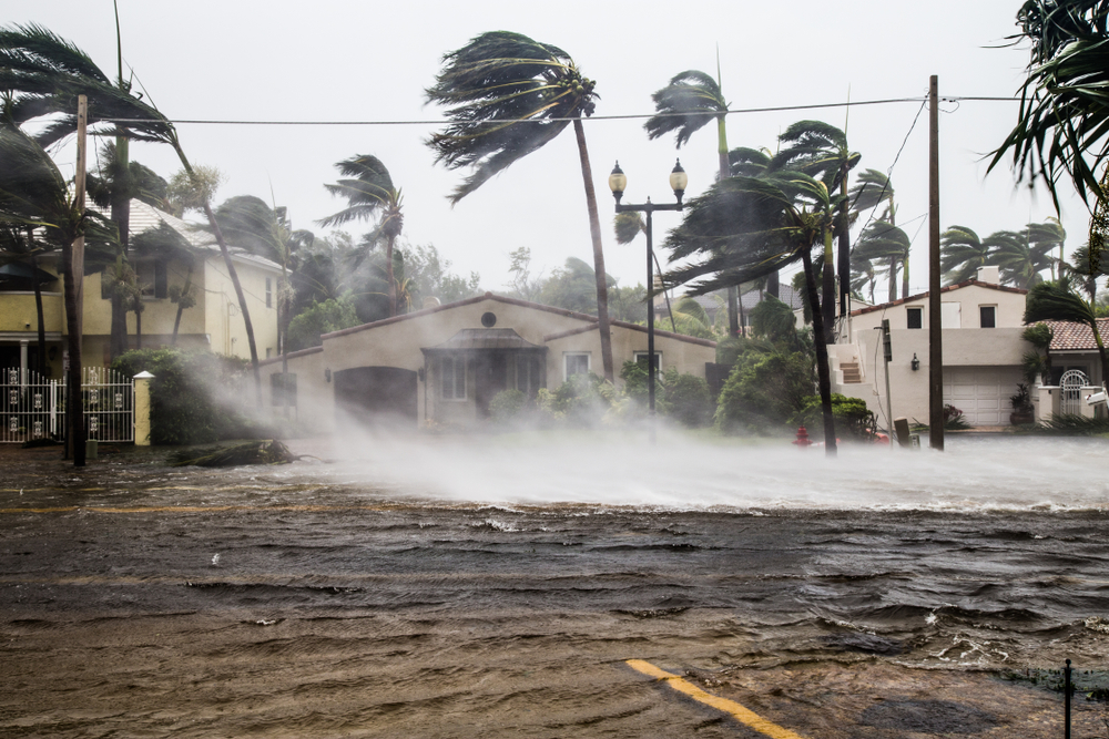 4 Ways to Prepare Your Business For a Hurricane